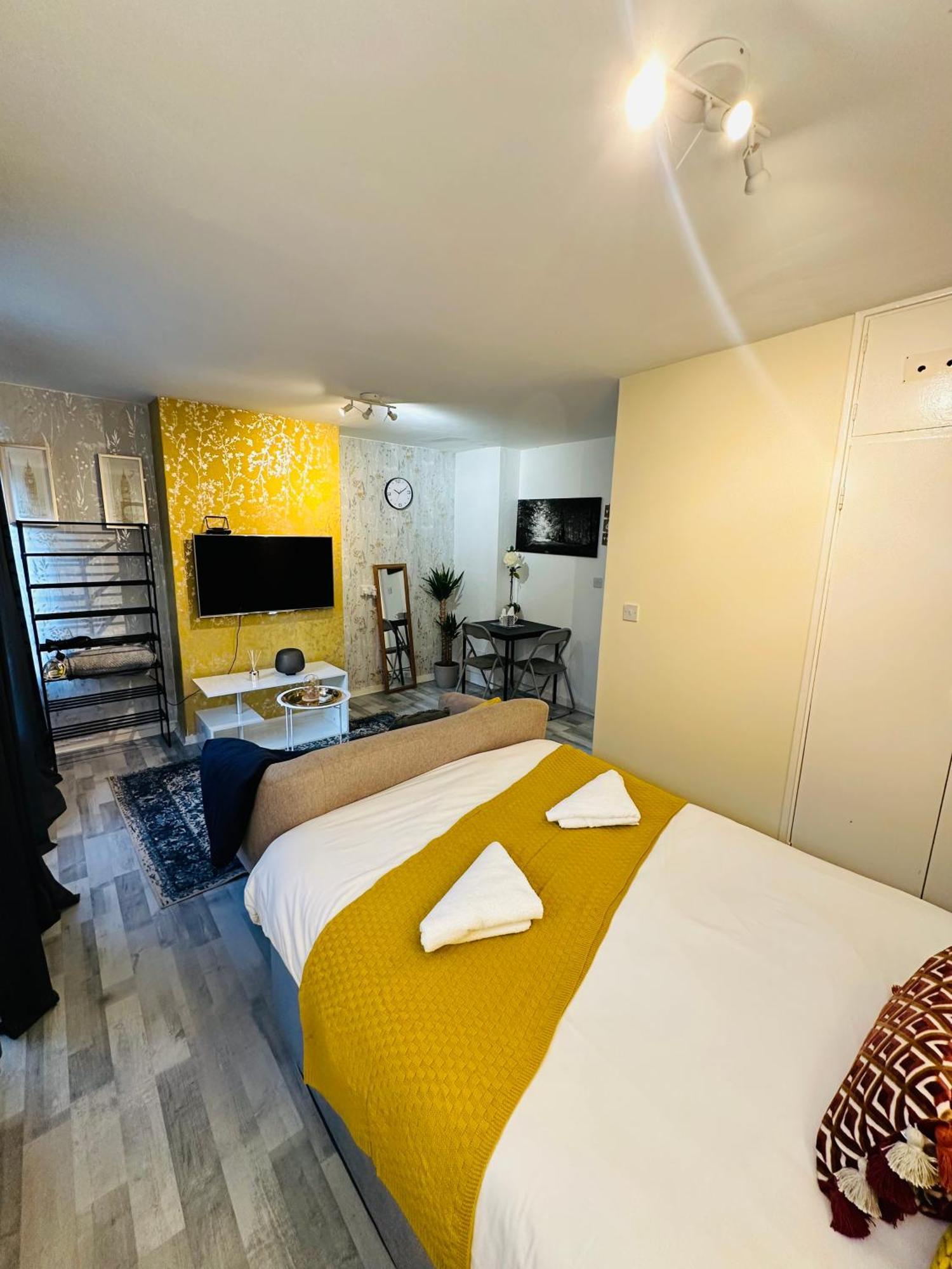 Studio Apartment In London, Bethnal Green Exterior foto